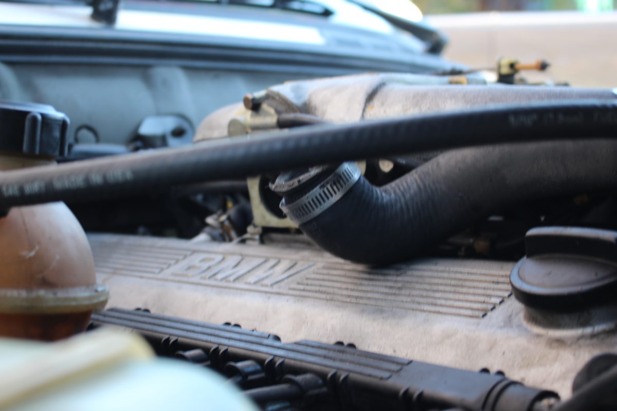 What are the Symptoms of a Leaking Valve Cover Gasket? Matson Point S